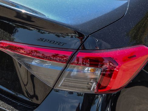 Certified 2024 Honda Civic Sport image 9