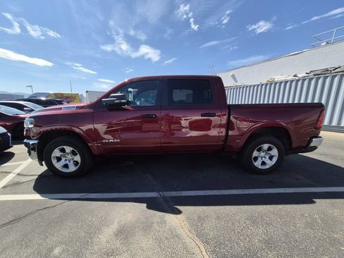 Used 2025 RAM 1500 Big Horn AWD/4WD image 7