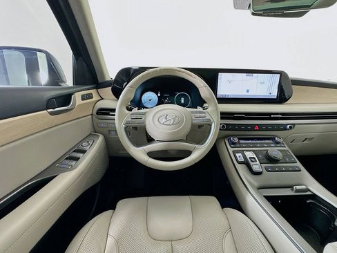Used 2023 Hyundai Palisade Limited w/ Cargo Package FWD image 24