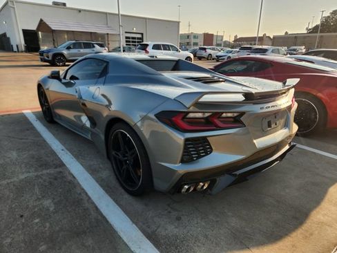 Used 2023 Chevrolet Corvette Stingray Preferred Conv w/ Z51 Performance Package RWD image 4