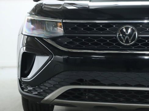 Used 2024 Volkswagen Taos S image 7