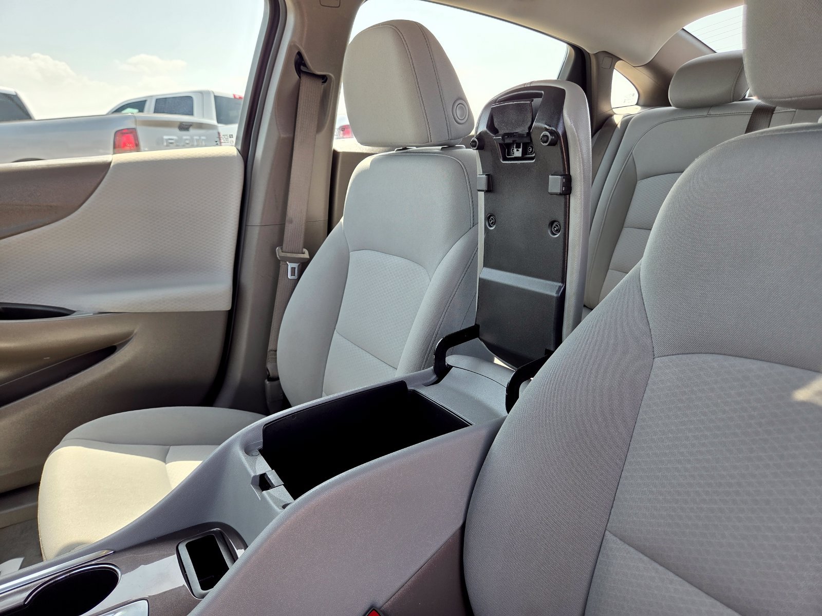Used 2024 Chevrolet Malibu LT FWD image 31