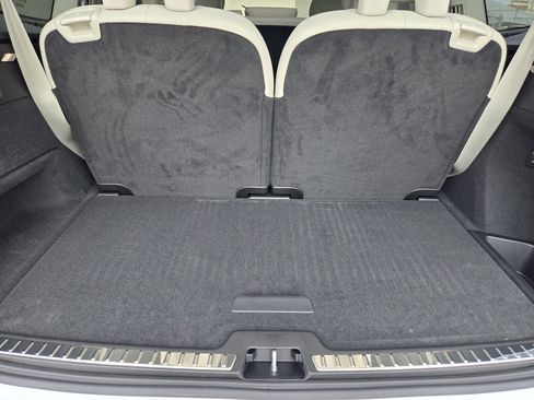 New 2026 Volvo XC90 B6 Ultra image 37