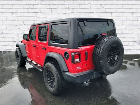 Used 2019 Jeep Wrangler Unlimited Sport S image 3