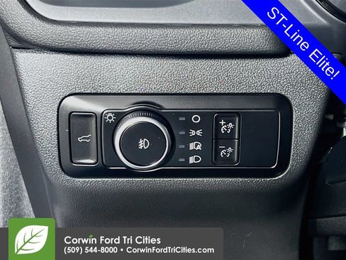 Used 2023 Ford Escape ST-Line Elite w/ Premium Technology Package AWD/4WD image 20