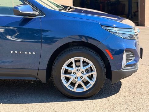 Used 2023 Chevrolet Equinox LT AWD/4WD image 2