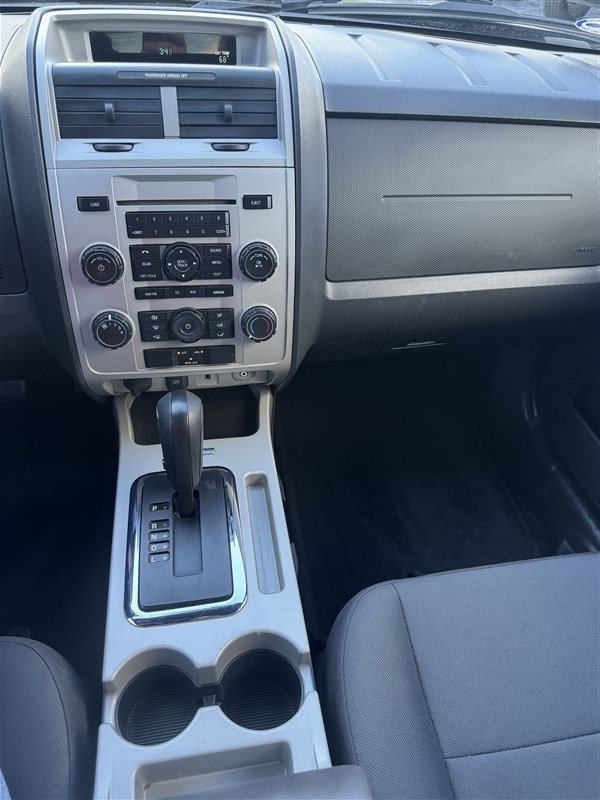 Used 2012 Ford Escape XLT FWD image 17