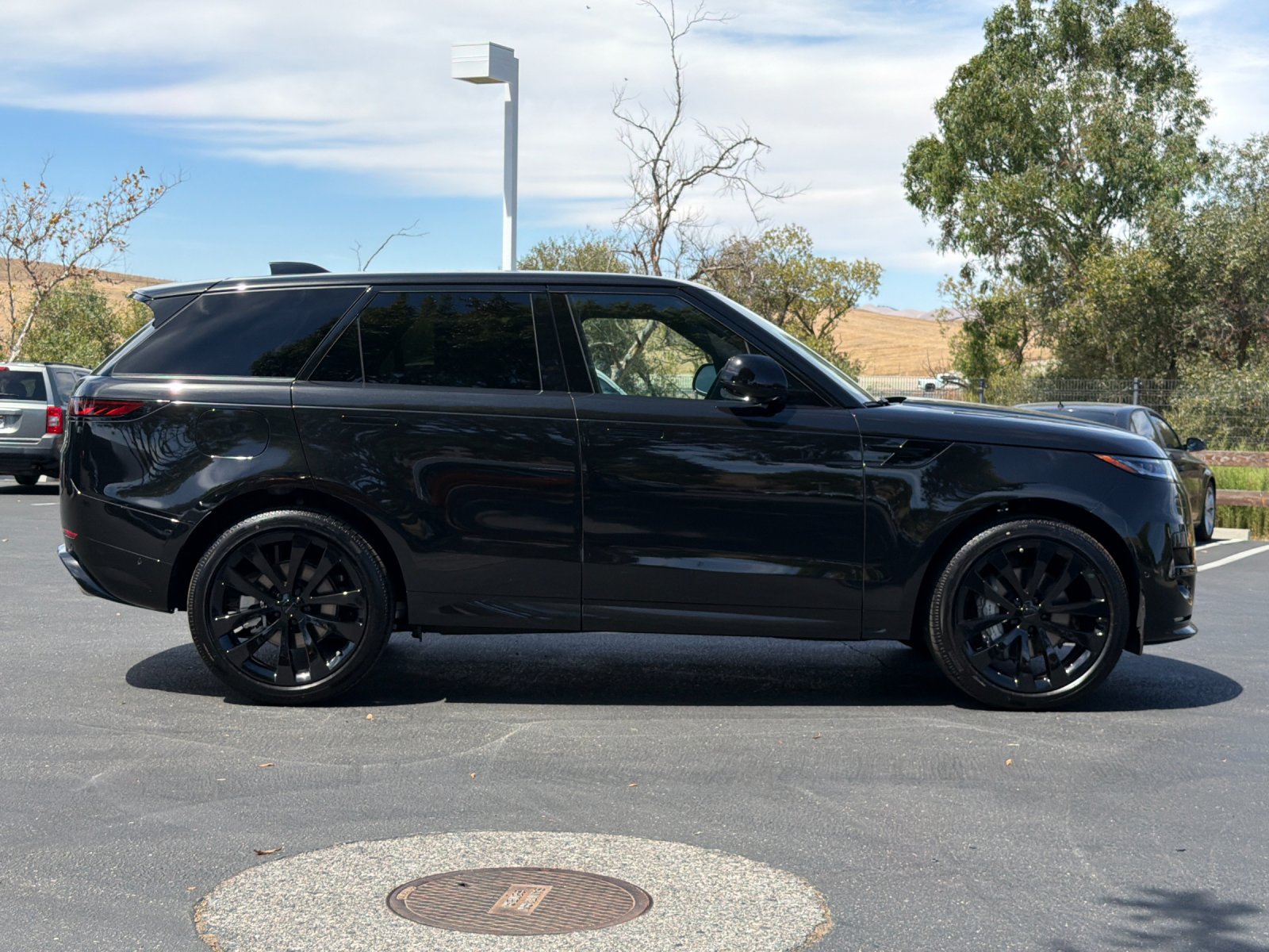 New 2026 Land Rover Range Rover Sport Dynamic SE AWD/4WD image 7