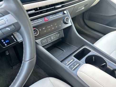 Used 2025 Hyundai Sonata SEL FWD image 14