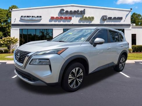 Used 2023 Nissan Rogue SV AWD/4WD image 8