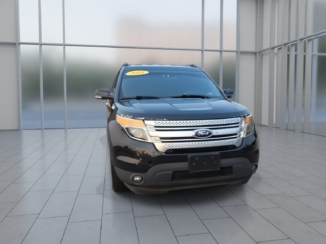 Used 2014 Ford Explorer XLT AWD/4WD image 3