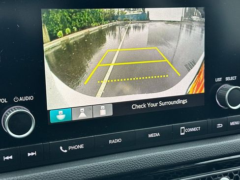 Used 2022 Honda Civic Sport image 18