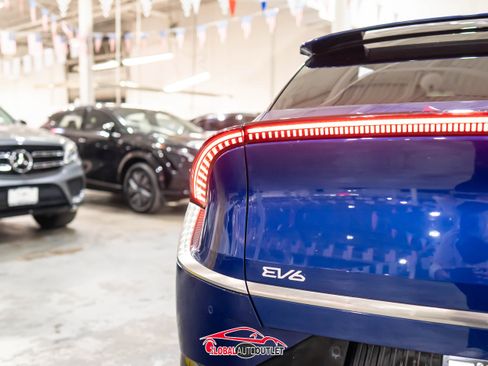 Used 2024 Kia EV6 Wind image 47