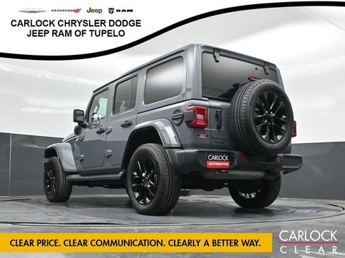 Used 2025 Jeep Wrangler Unlimited Sahara AWD/4WD image 48