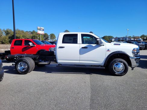 New 2026 RAM 3500 Tradesman image 8
