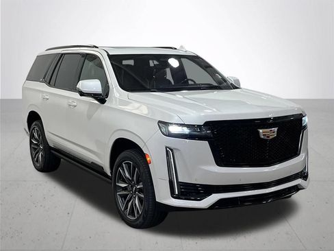 Used 2022 Cadillac Escalade Sport Platinum w/ Heavy-Duty Trailer Package AWD/4WD image 8