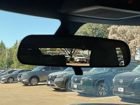 New 2025 Nissan Pathfinder SV image 26