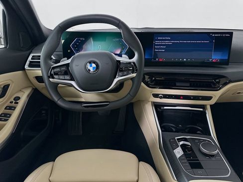 Used 2025 BMW 330i Sedan w/ M Sport Package image 23