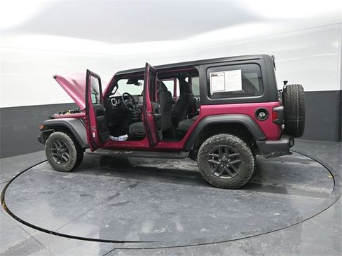 Used 2024 Jeep Wrangler Sport S image 29
