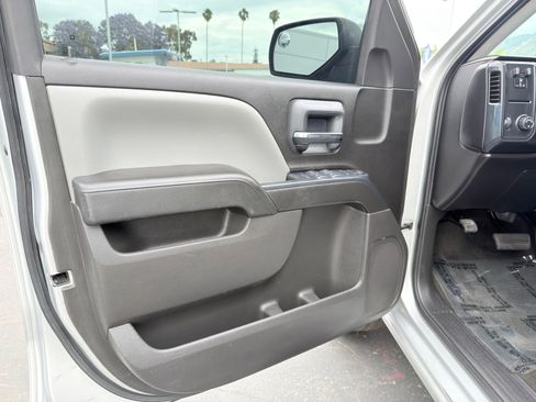 Used 2018 Chevrolet Silverado 1500 Custom w/ Custom Value Package RWD image 24