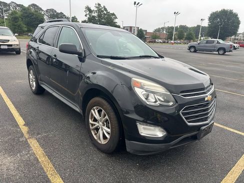 Used 2017 Chevrolet Equinox LT w/ Convenience Package AWD/4WD image 5