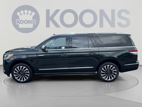 Used 2024 Lincoln Navigator L Black Label AWD/4WD image 2