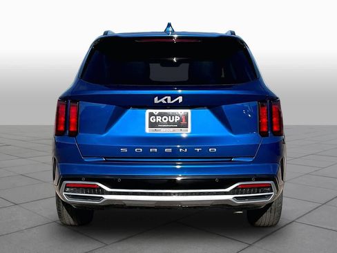 Used 2022 Kia Sorento EX image 5