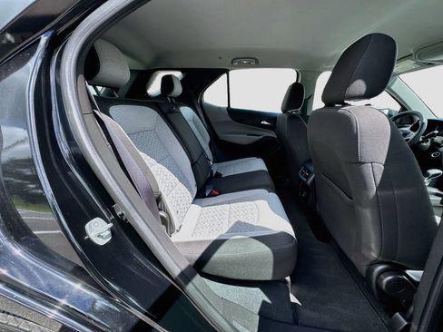Used 2024 Chevrolet Equinox LS FWD image 25