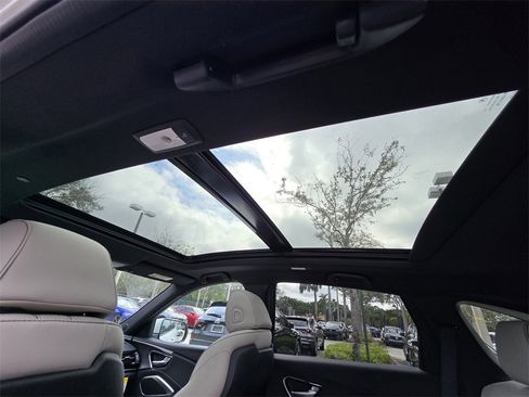 New 2025 Acura RDX SH-AWD image 11