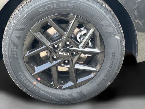 New 2026 Kia K5 LXS image 11