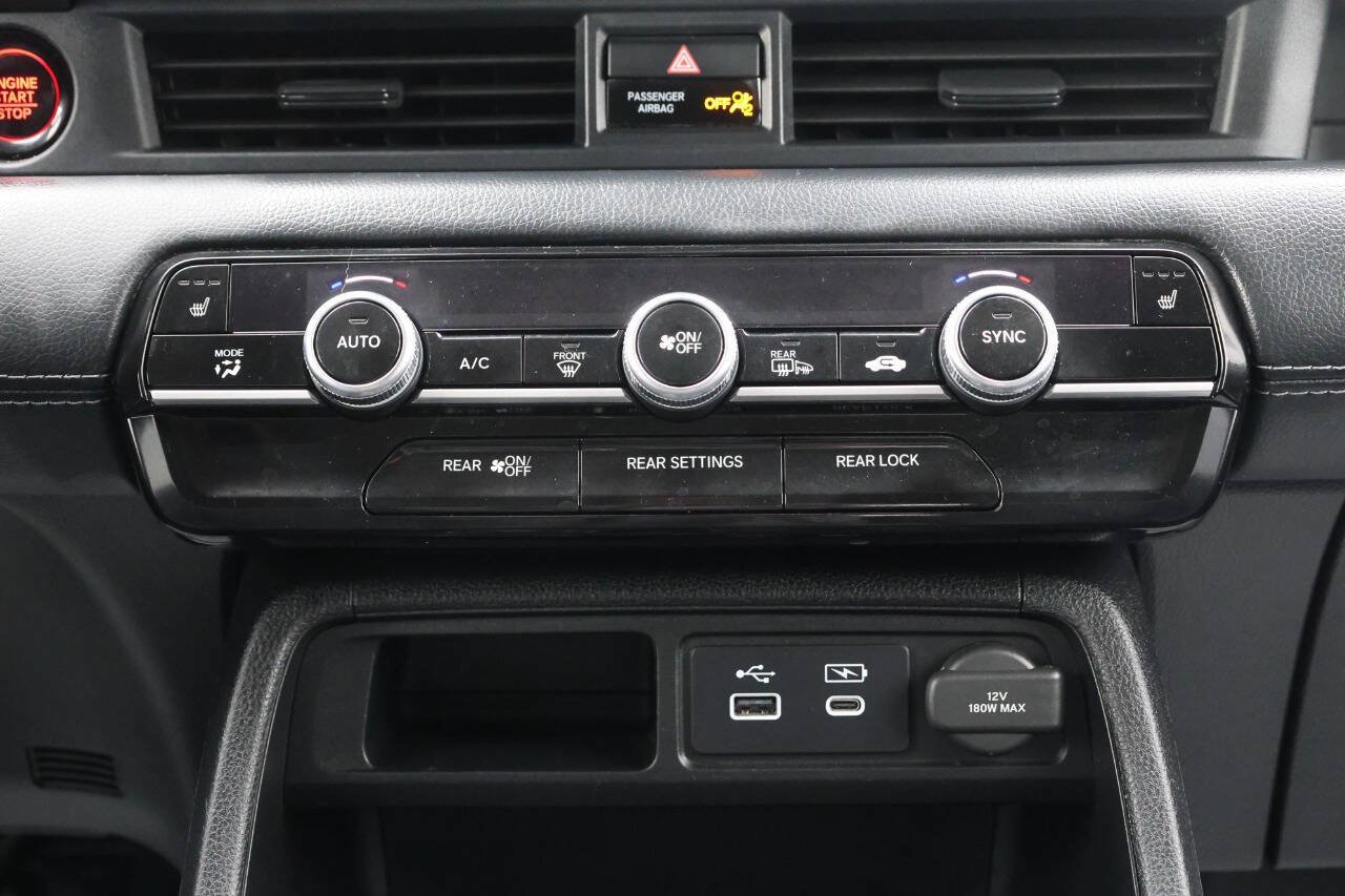 Used 2025 Honda Pilot Touring image 21