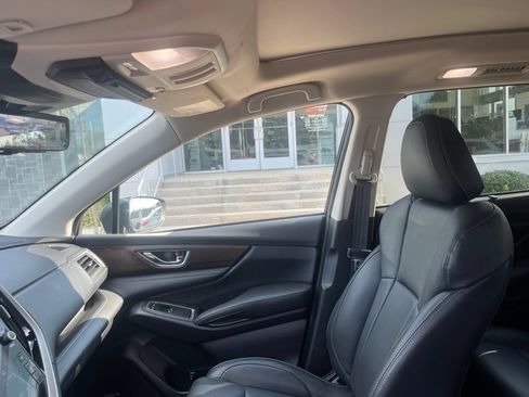 Used 2025 Subaru Ascent Touring AWD/4WD image 12