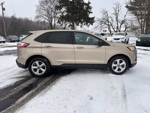 Used 2020 Ford Edge SE image 6