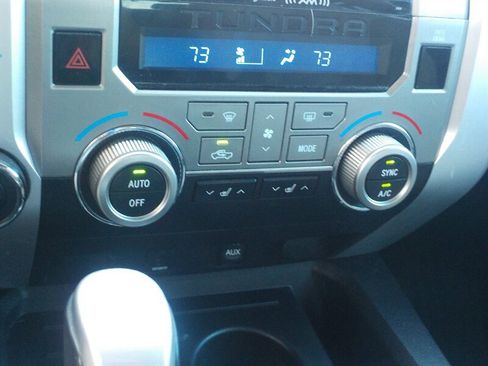 Used 2014 Toyota Tundra Limited w/ Limited Premium Package image 24