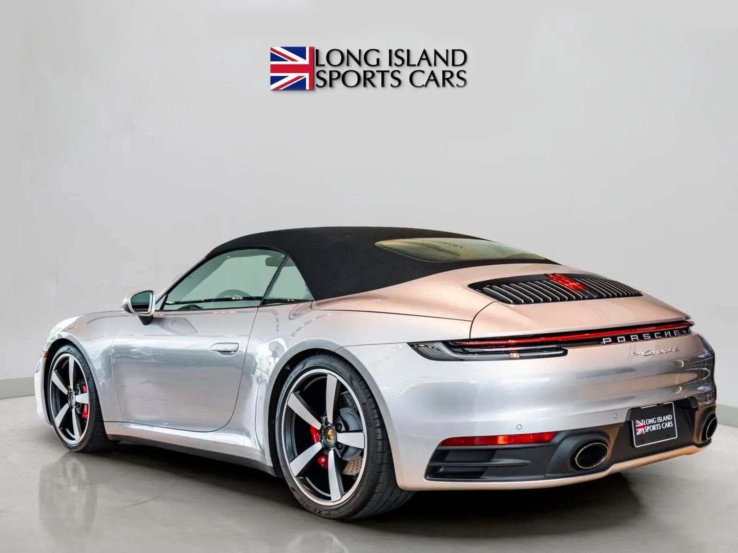 Used 2020 Porsche 911 Cabriolet image 7