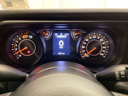 Certified 2025 Jeep Wrangler Sport AWD/4WD image 14