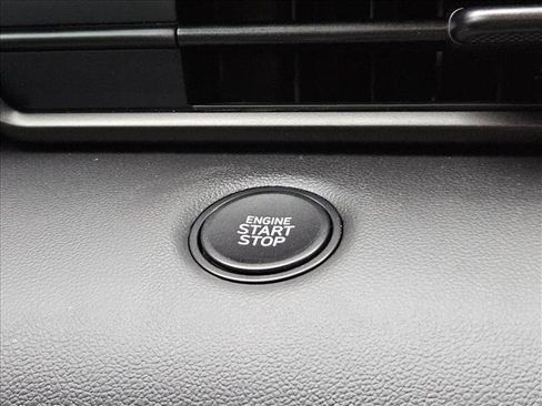 New 2026 Hyundai Elantra SEL Sport FWD image 17