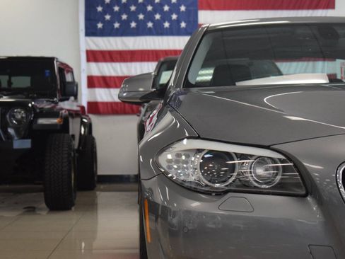 Used 2012 BMW 528i Sedan RWD image 10