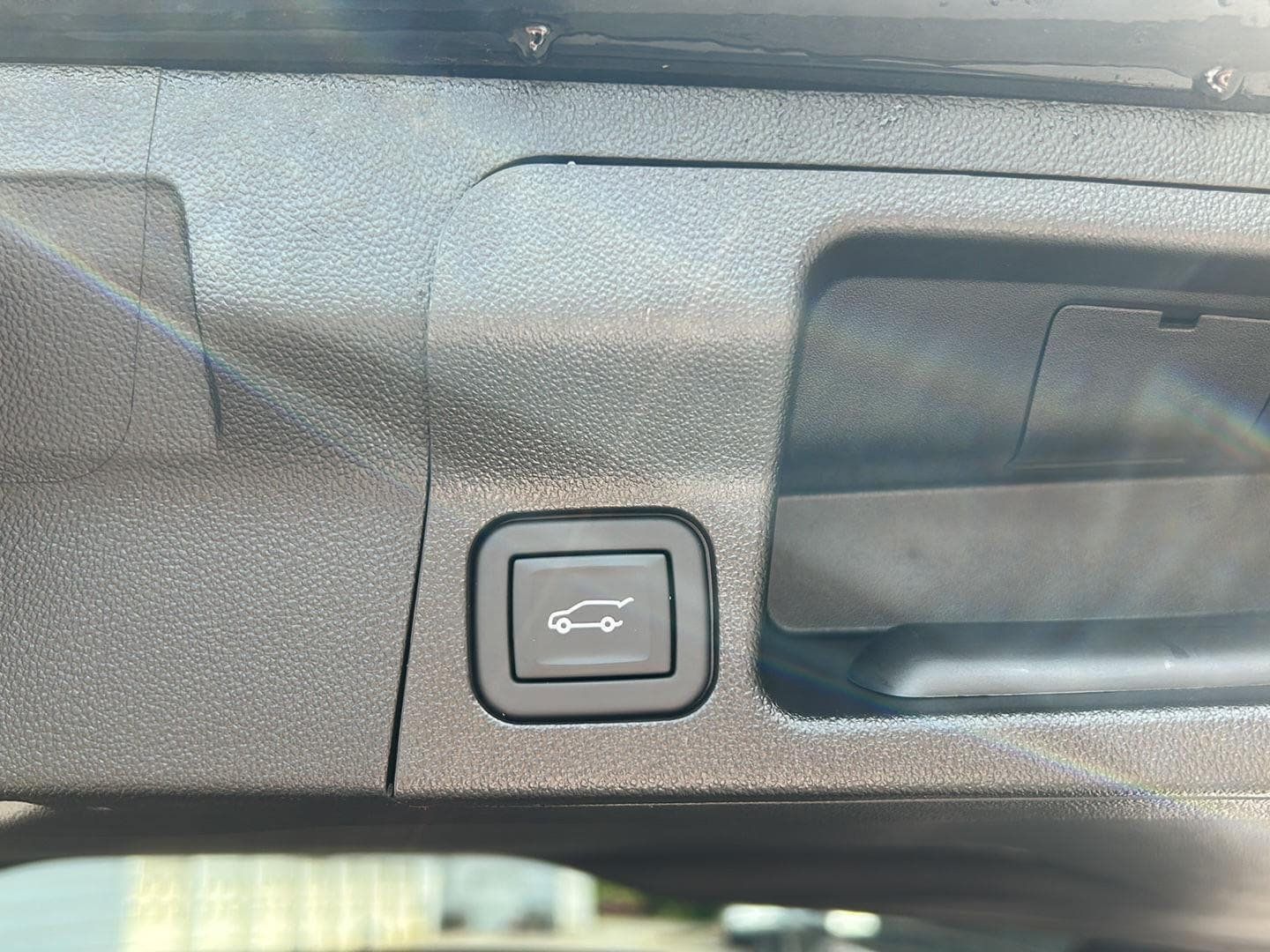 Used 2023 GMC Acadia SLE w/ Driver Convenience Package AWD/4WD image 40