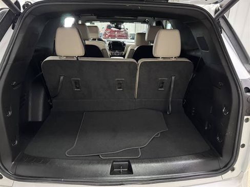 Certified 2022 Chevrolet Traverse Premier AWD/4WD image 12