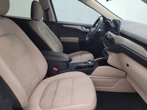 Used 2020 Ford Escape SE FWD image 21