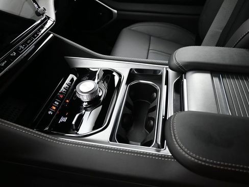 New 2026 Jeep Grand Wagoneer Limited AWD/4WD image 11