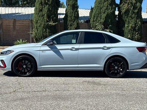Used 2025 Volkswagen Jetta GLI Autobahn FWD image 7