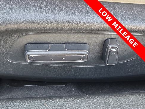 Used 2024 Honda Civic Touring image 14