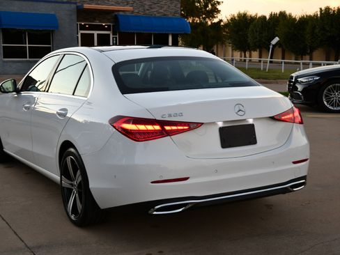 Used 2025 Mercedes-Benz C 300 Sedan image 5