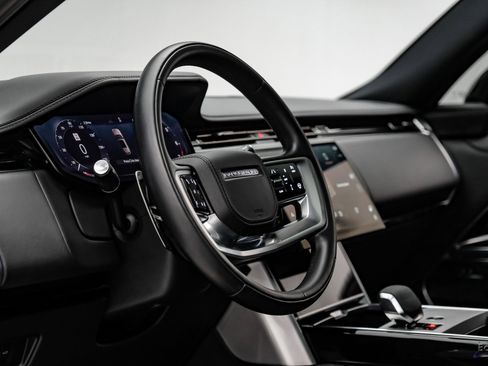 Used 2024 Land Rover Range Rover SE image 38