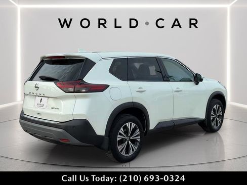 Used 2021 Nissan Rogue SV AWD/4WD image 7