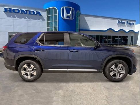 New 2025 Honda Pilot EX-L image 8