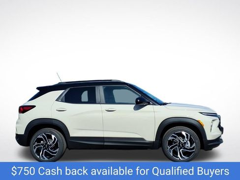 New 2026 Chevrolet TrailBlazer RS w/ Convenience Package AWD/4WD image 2