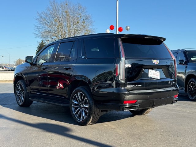 Used 2024 Cadillac Escalade Sport RWD image 5